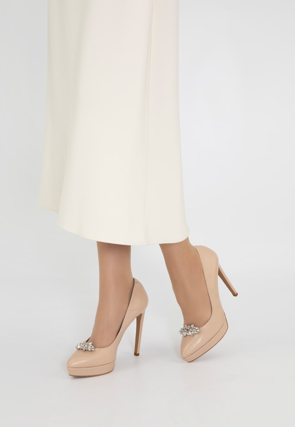 Šperk na topánky zložený z lesklých kamiekov 98526-19 Widok 1