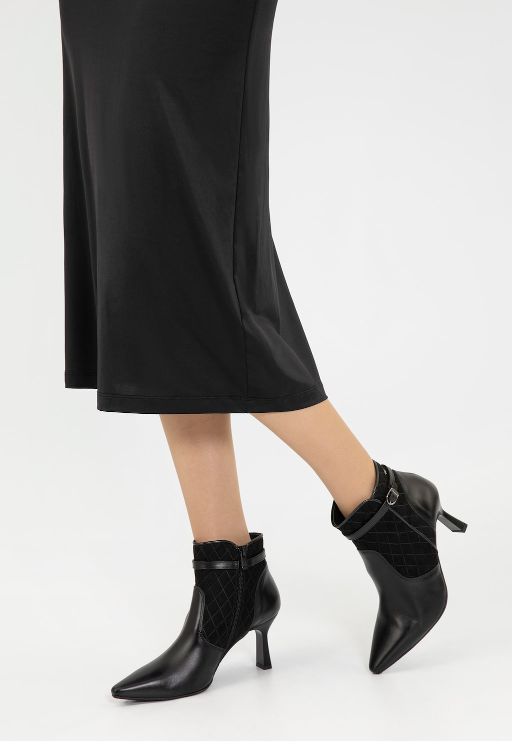 Elegantní dámské kotníkové boty na podpatku z hladké kůže 55206-81 Widok 8