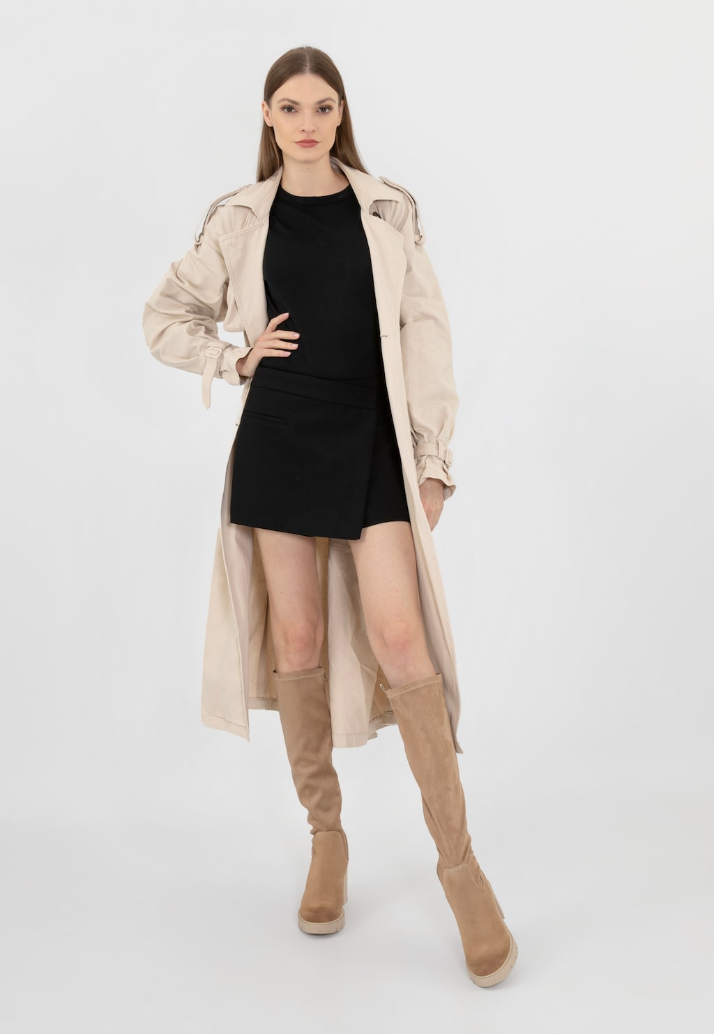 Beżowe kozaki damskie na stabilnym słupku 71025-64 Widok 1