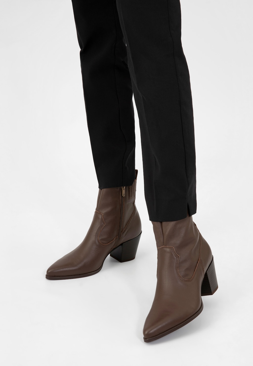 Dámské kotníkové boty na podpatku z hnědé hladké kůže 55148-52 Widok 8