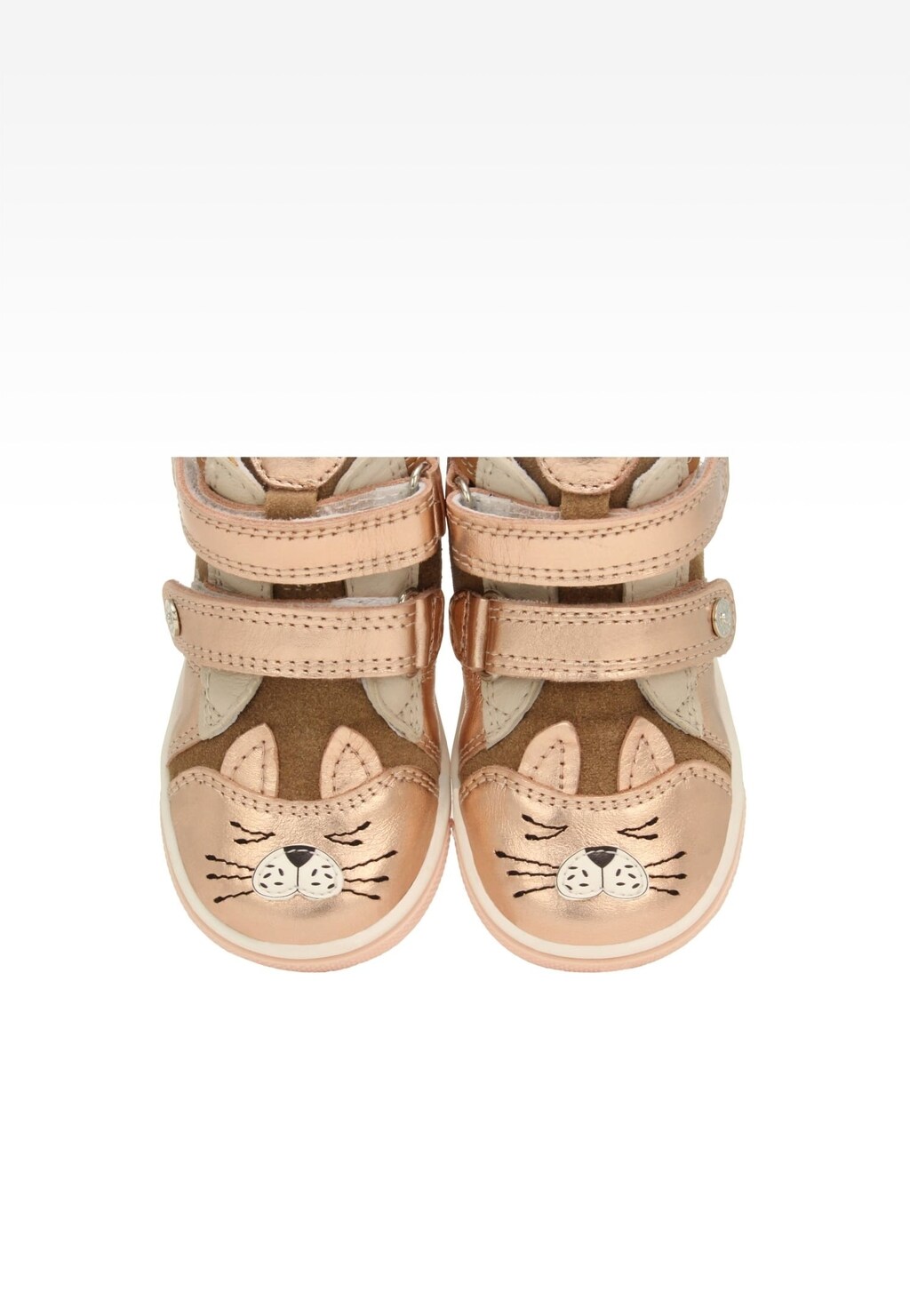 Beżowo-złote trzewiki dziecięce Bartek 11702-032 dla dziewczynki z zapięciem na rzepy i uroczą aplikacją kota na przodzie buta, widok z góry.