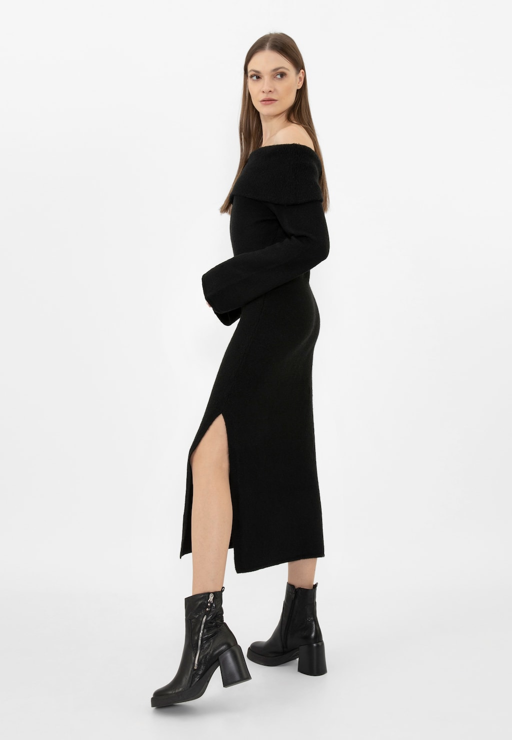 Čierne dámske členkové topánky so zipsom na holeni 55224-51 Widok 7