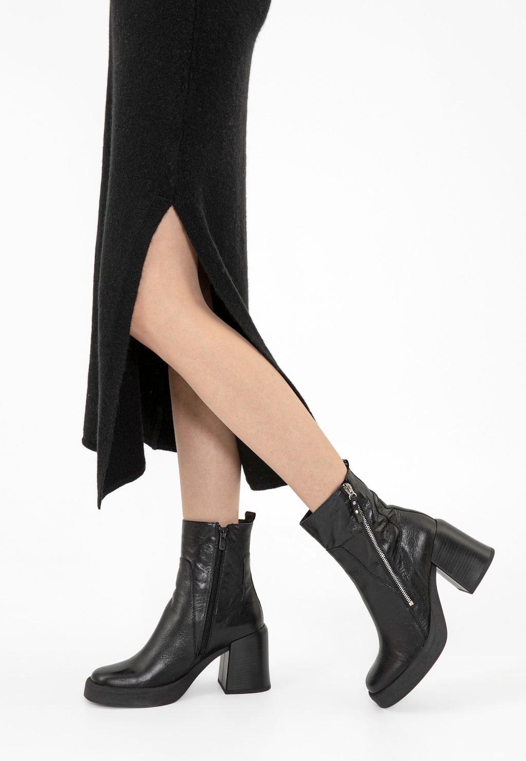 Čierne dámske členkové topánky so zipsom na holeni 55224-51 Widok 8