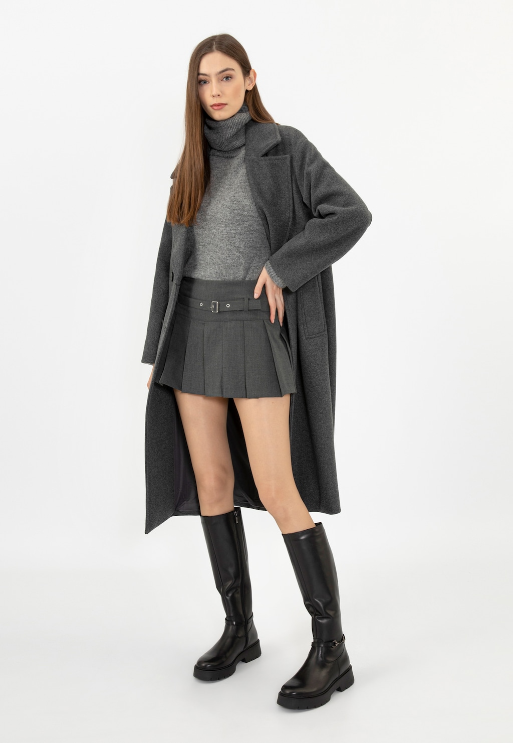 Černé dámské kozačky z hladké kůže s kovovou ozdobou 71051-51 Widok 1