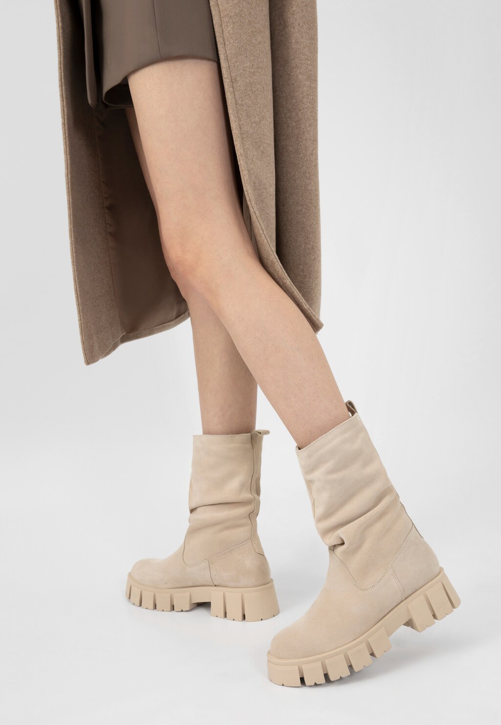 Ocieplane botki damskie w kolorze beżowym 55135-64 Widok 8