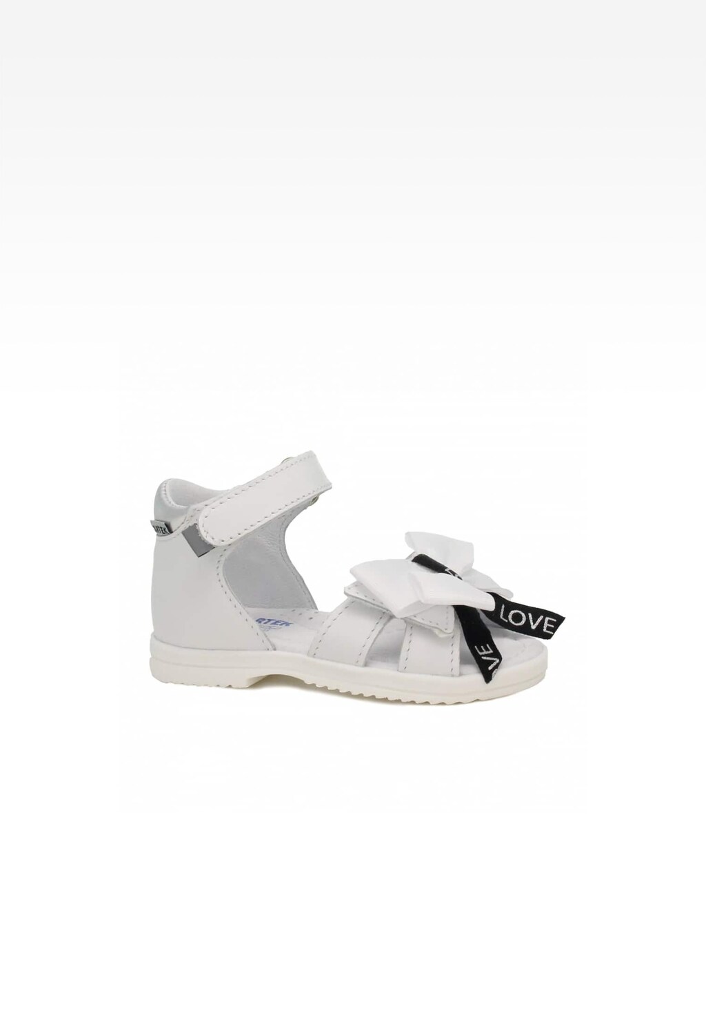 Białe sandały Bartek 11534002 dla dziewczynki z ozdobną kokardą i napisem