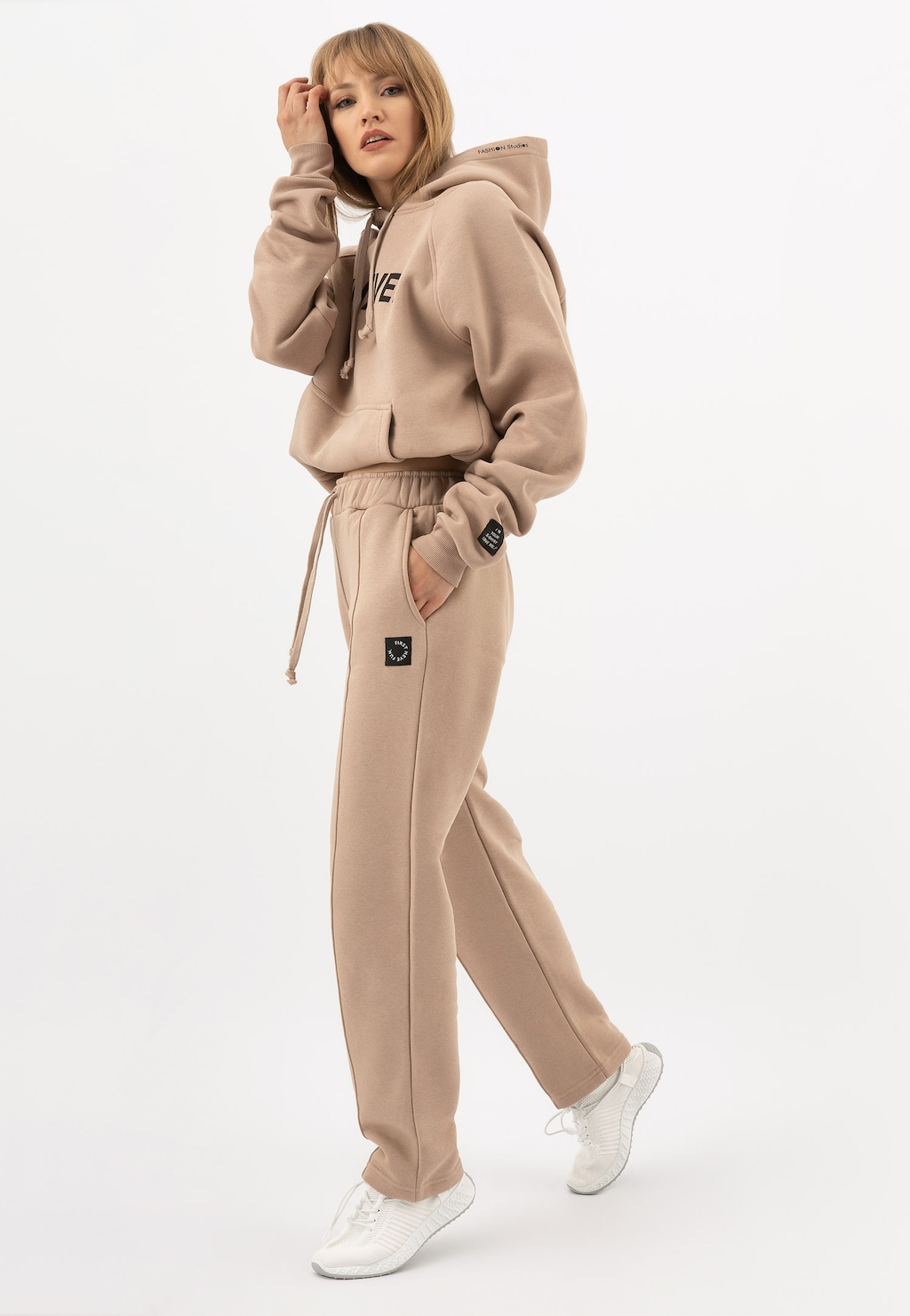 Béžové dámske nohavice na doma aj na výlety R98013-14 Widok 1