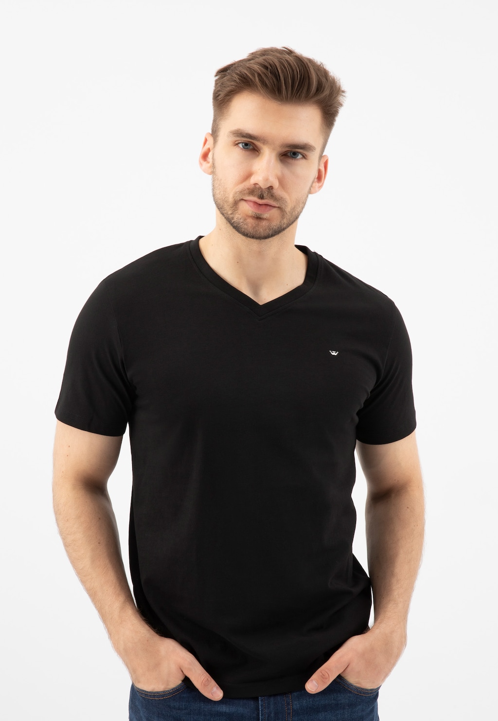 Czarna koszulka męska z dekoltem w serek 98012-81 Widok 2