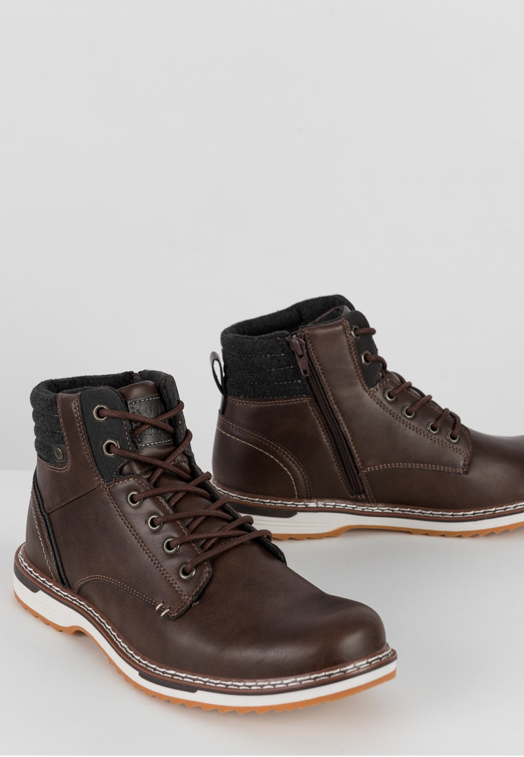 Brązowe trzewiki męskie typu workery WJS24000-82 Widok 4