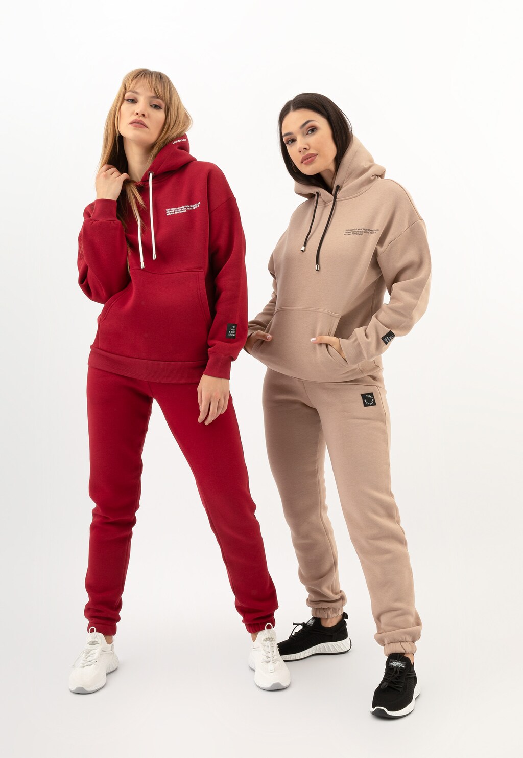 RELAKS beżowa bluza damska z ozdobnym napisem R98016-14 Widok 1