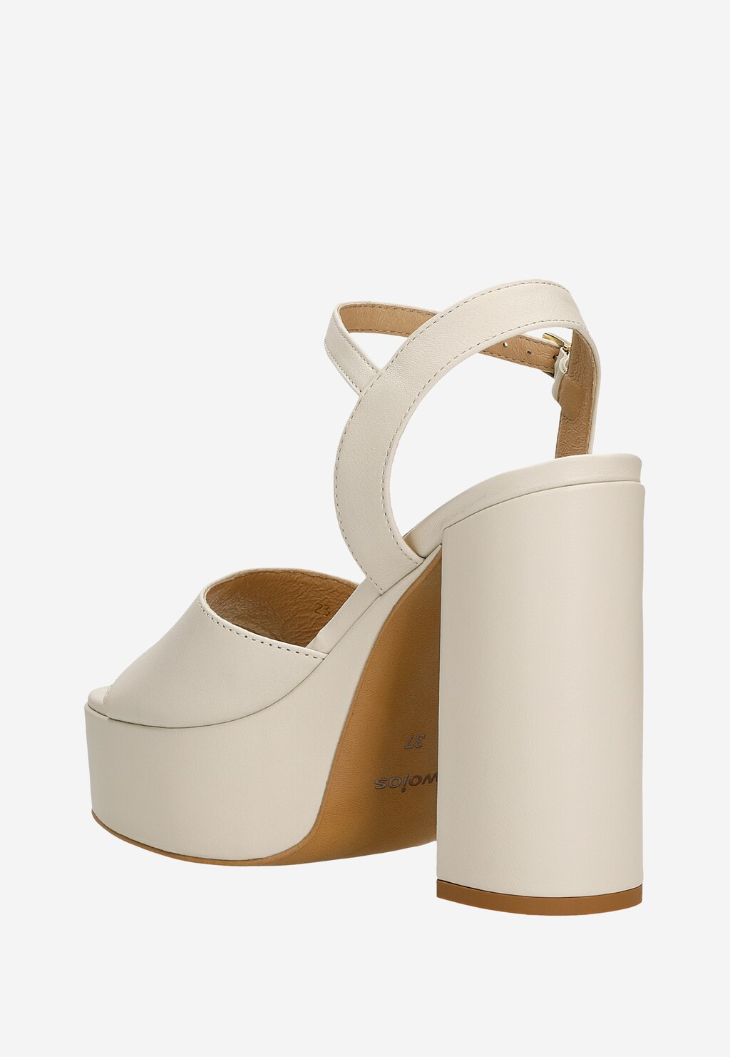 Beżowe skórzane sandały damskie Wojas model 76146-54 z odkrytymi palcami, na wysokim masywnym obcasie i platformie, z regulowanym paskiem wokół kostki.