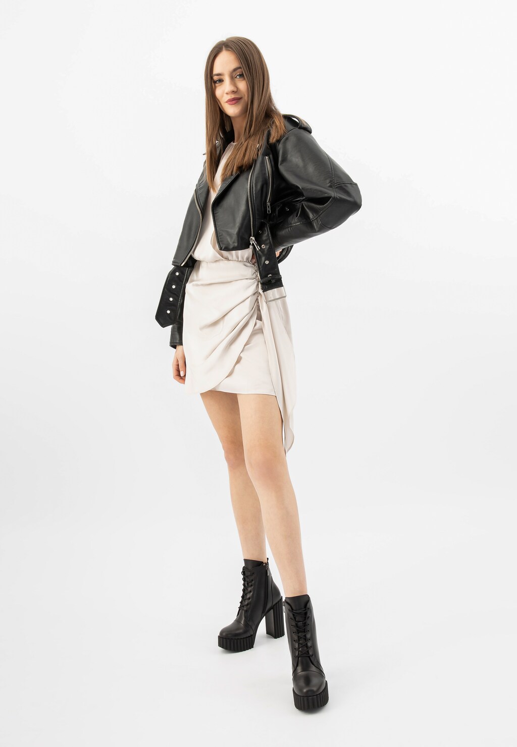 Černé kožené dámské kotníkové boty s žlábkovou podrážkou 64122-51 Widok 9