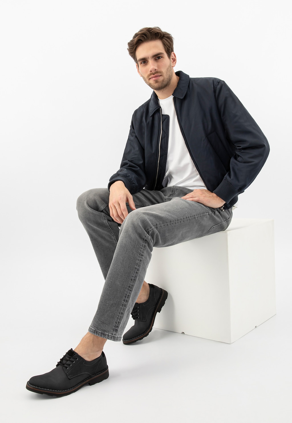 Čierne pánske poltopánky 5084-71 Widok 1