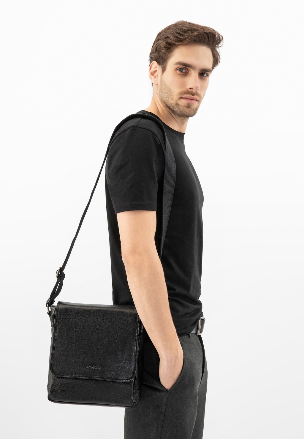 Czarna torba męska na ramię ze skóry licowej 80324-51 Widok 1