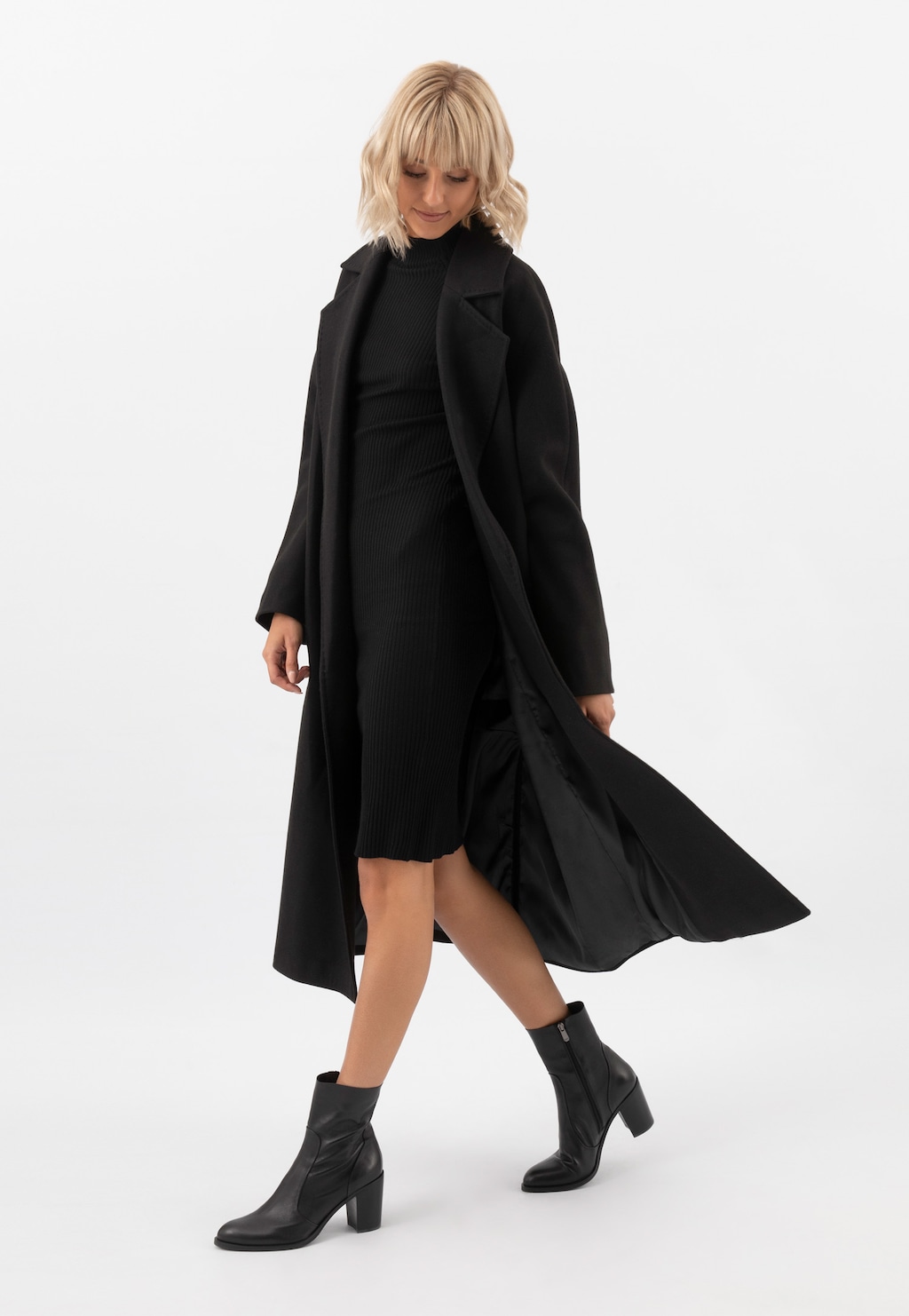 Elegantné kožené dámske členkové topánky v čiernej farbe 55168-51 Widok 1