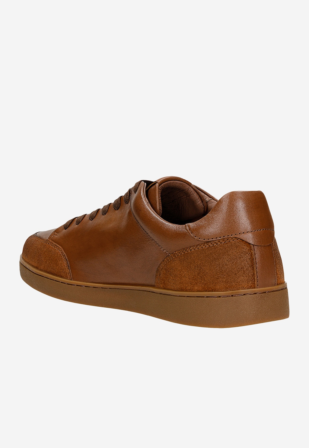 Brązowe trampki męskie Wojas 10217-52 z łączonych skór - widok z boku ukazujący eleganckie wykończenie, gumową podeszwę i skórzaną cholewkę z zamszowymi wstawkami.