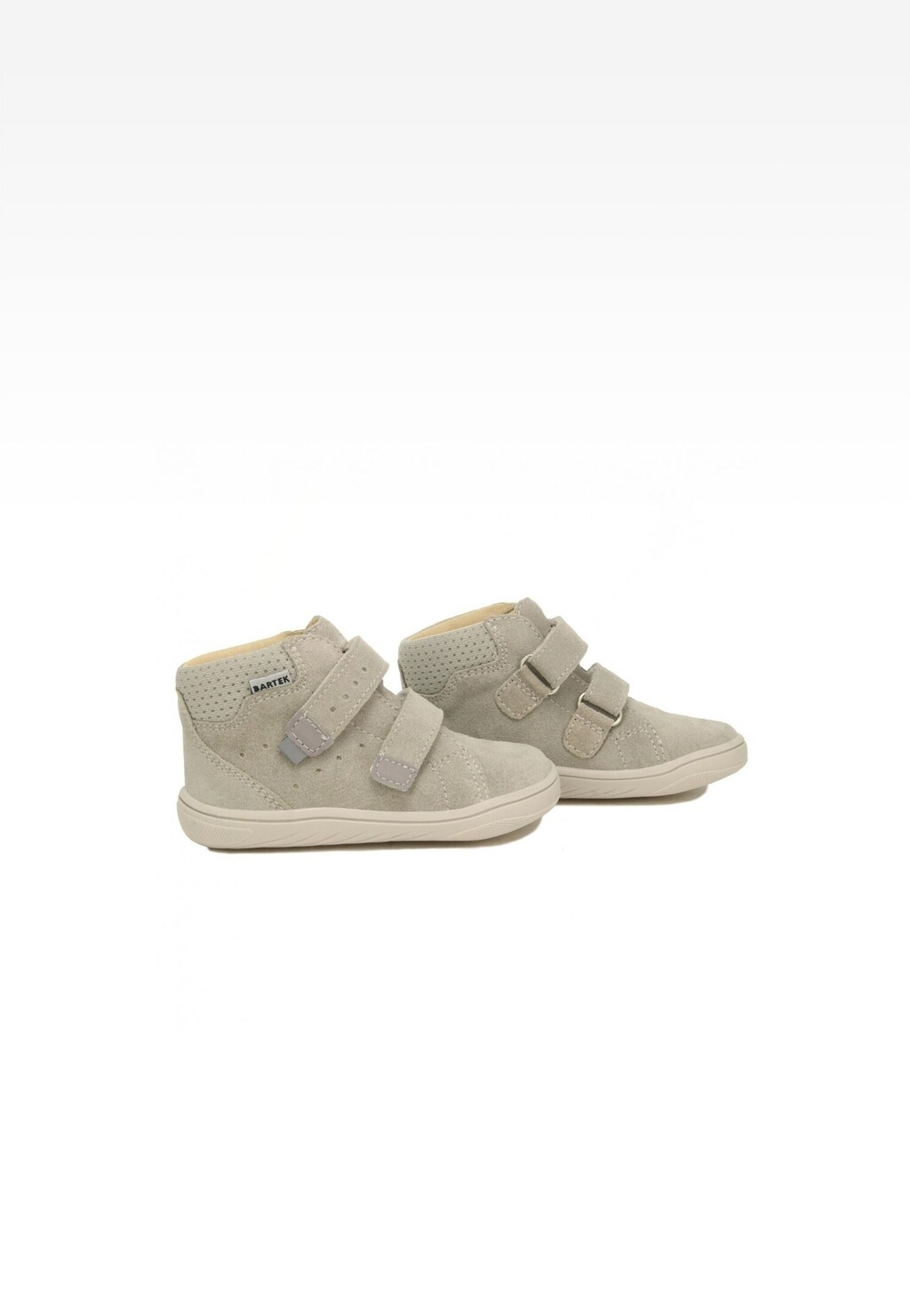 Szare buty dziecięce Barefoot BARTEK 11043503 z perforacją, zapinane na dwa rzepy, widok z boku, wykonane z zamszu, z jasną podeszwą.