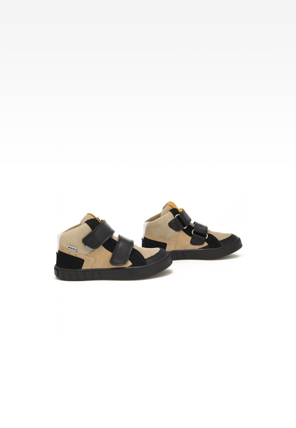 Sneakers BARTEK 024414-028 II, beżowo-czarny Widok 7