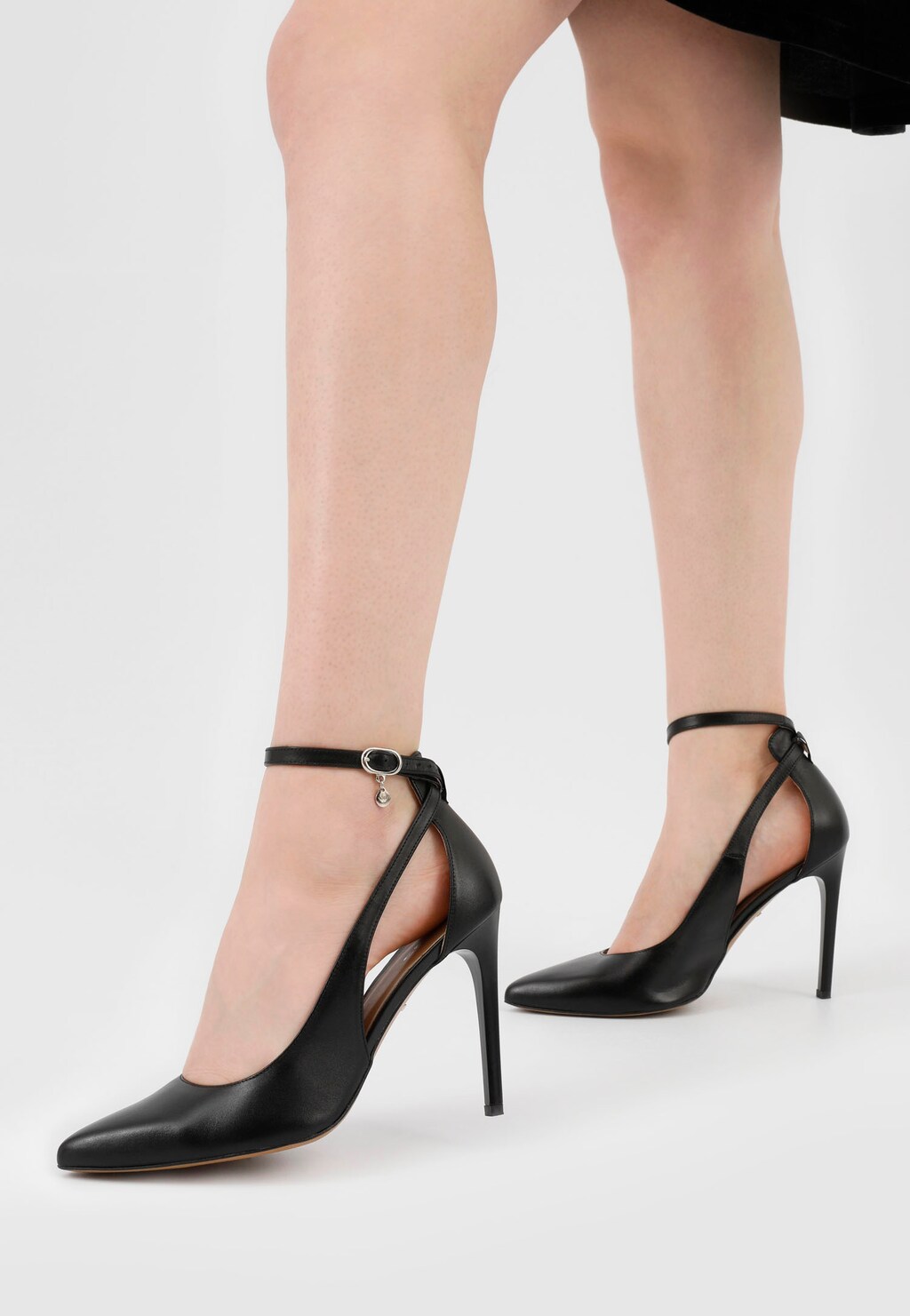 Čierne dámske čerpadlá s vysokým ihličkovým podpätkom 35065-51 Widok 9