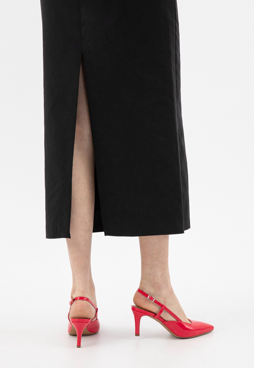 Różowe czółenka damskie z odkrytą piętą z lakierowanej skóry 35127-35 Widok 9