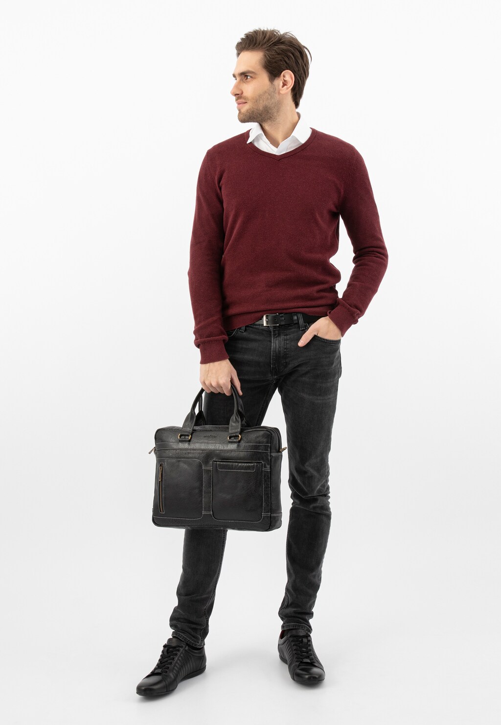 Czarna skórzana torba męska z dodatkowymi zewnętrznymi kieszeniami 80141-51 Widok 1
