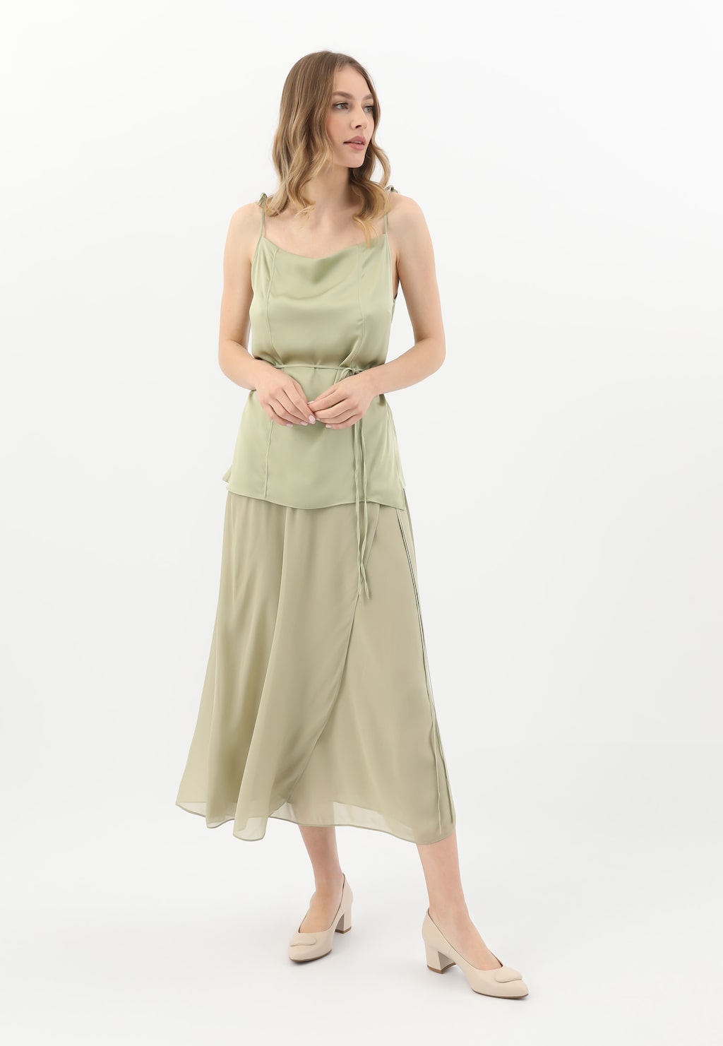 Dámske béžové lodičky na podpätku Wojas. Elegancia na každý deň 35130-54 Widok 1