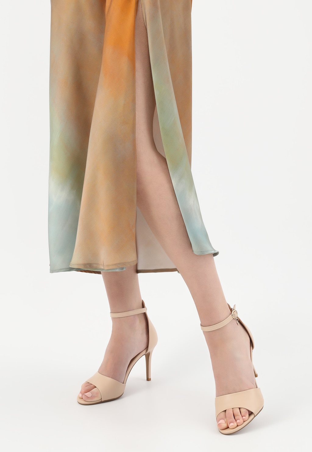 Béžové sandále na ihličkovom podpätku s remienkom okolo členka 76182-54 Widok 8