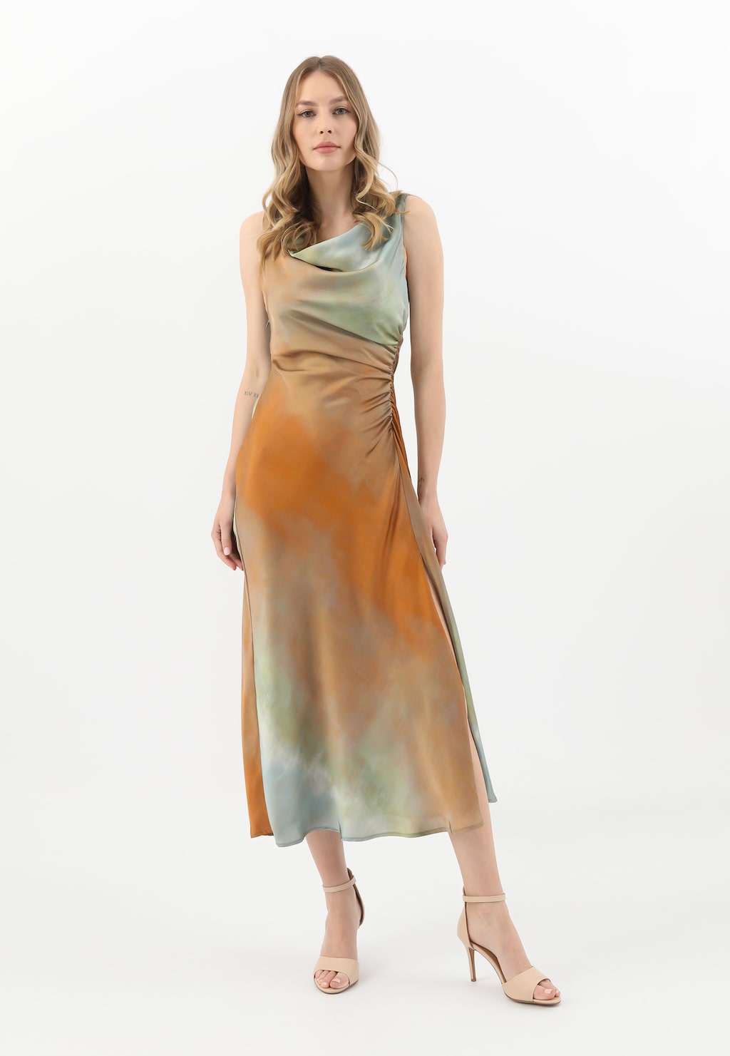 Béžové sandále na ihličkovom podpätku s remienkom okolo členka 76182-54 Widok 1