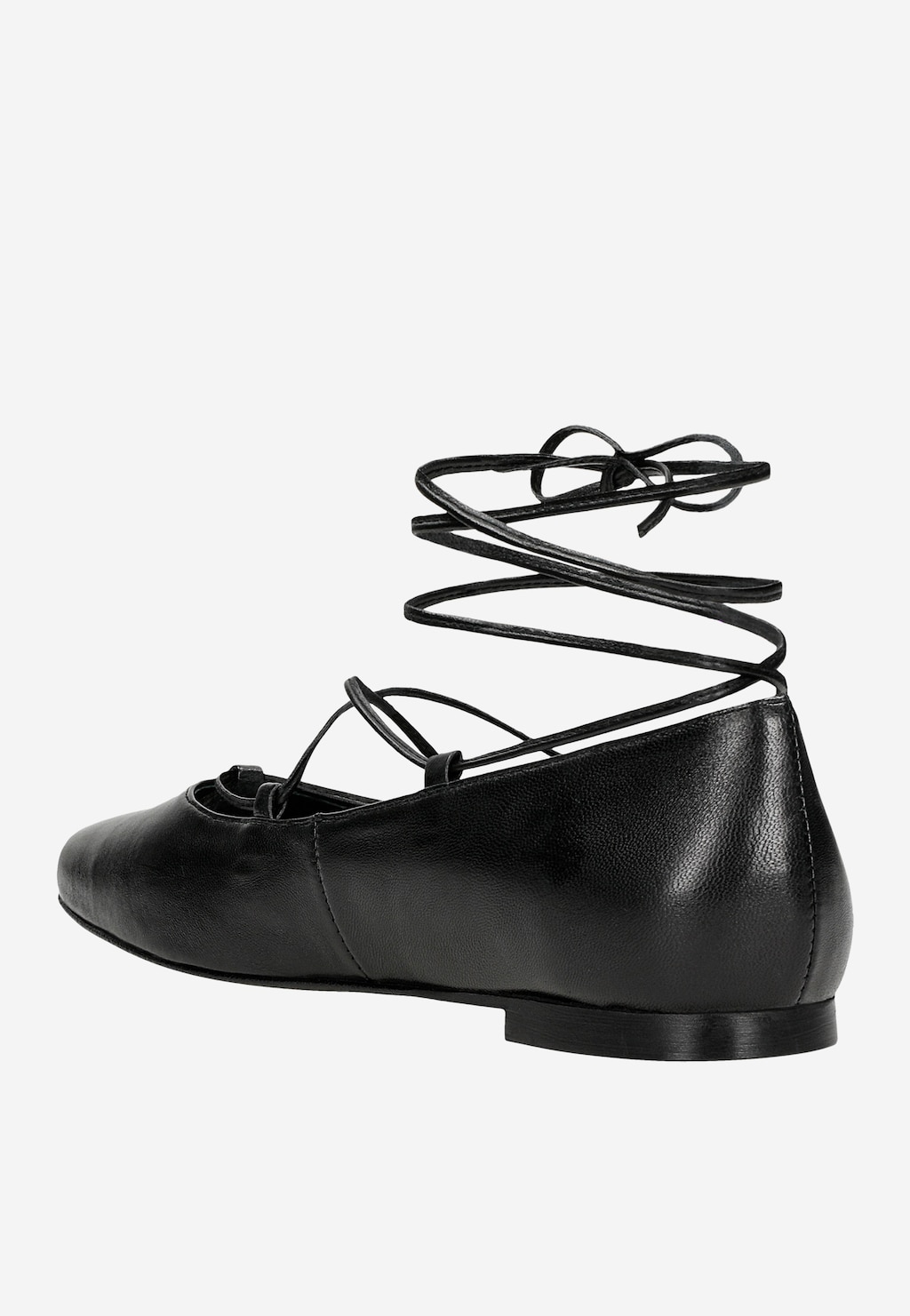 Dámske poltopánky Wojas. Čierna elegancia každý deň 44039-51 Widok 4