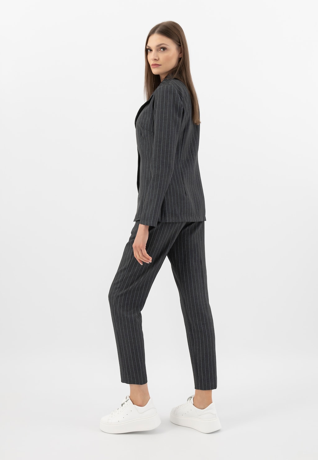 Wojas dámske poltopánky. Elegancia a pohodlie 46285-59 Widok 1