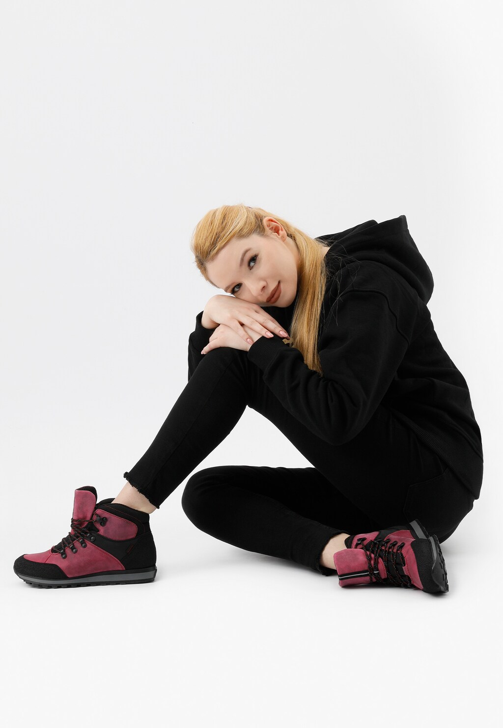 Kotníkové topánky z kože crazy horse na túru aj na výlet 64016-85 Widok 1