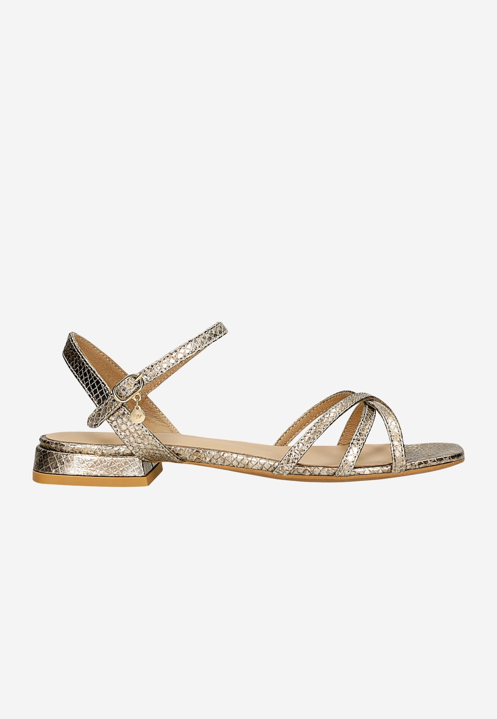 Złote sandały Wojas 76171-58 z tłoczonej skóry z motywem wężowym, skrzyżowane paski na przodzie, zapięcie na kostkę, niski obcas, elegancki fason z boku.