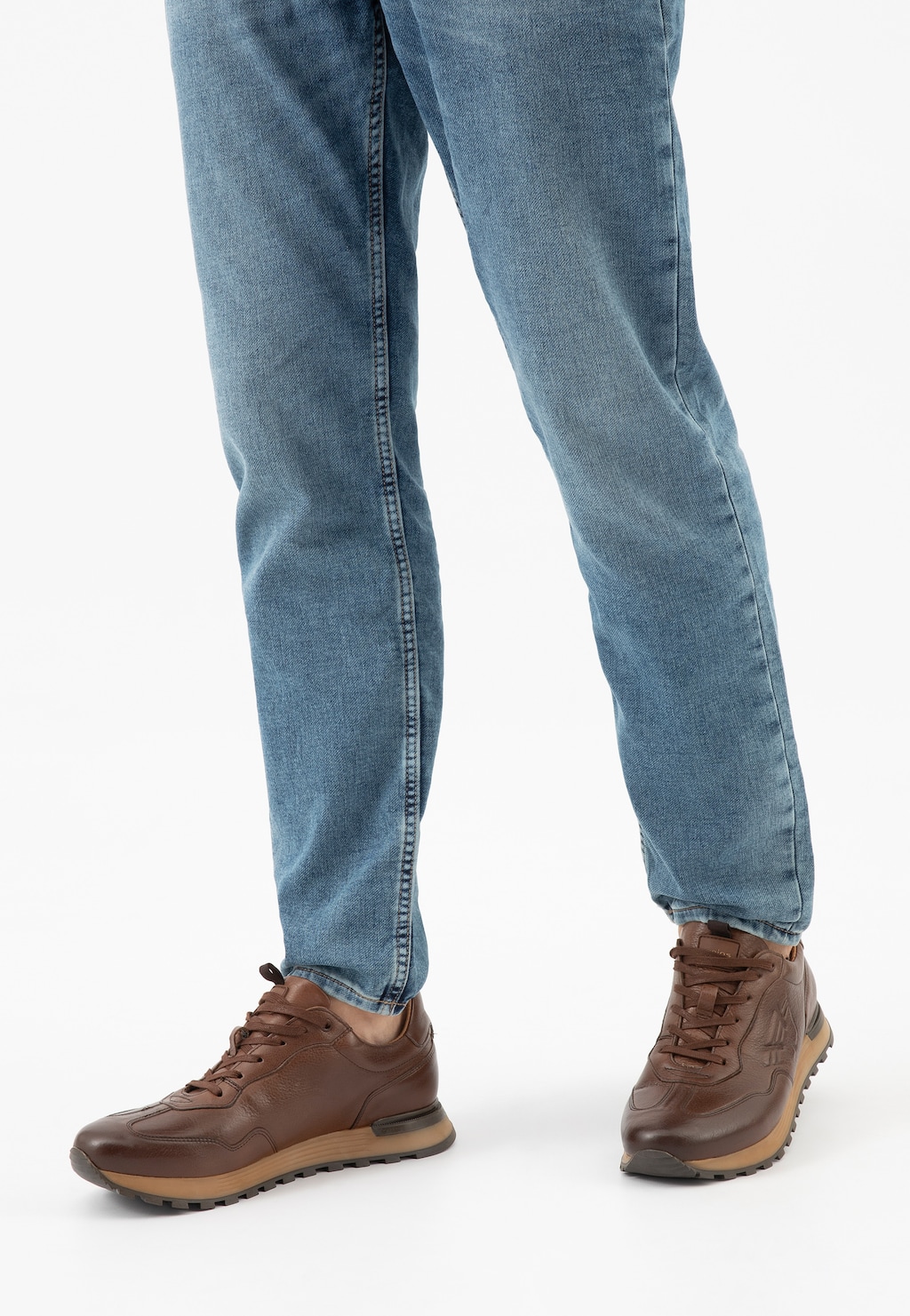 Hnedé tenisky z brúsenej kože 10201-52 Widok 8