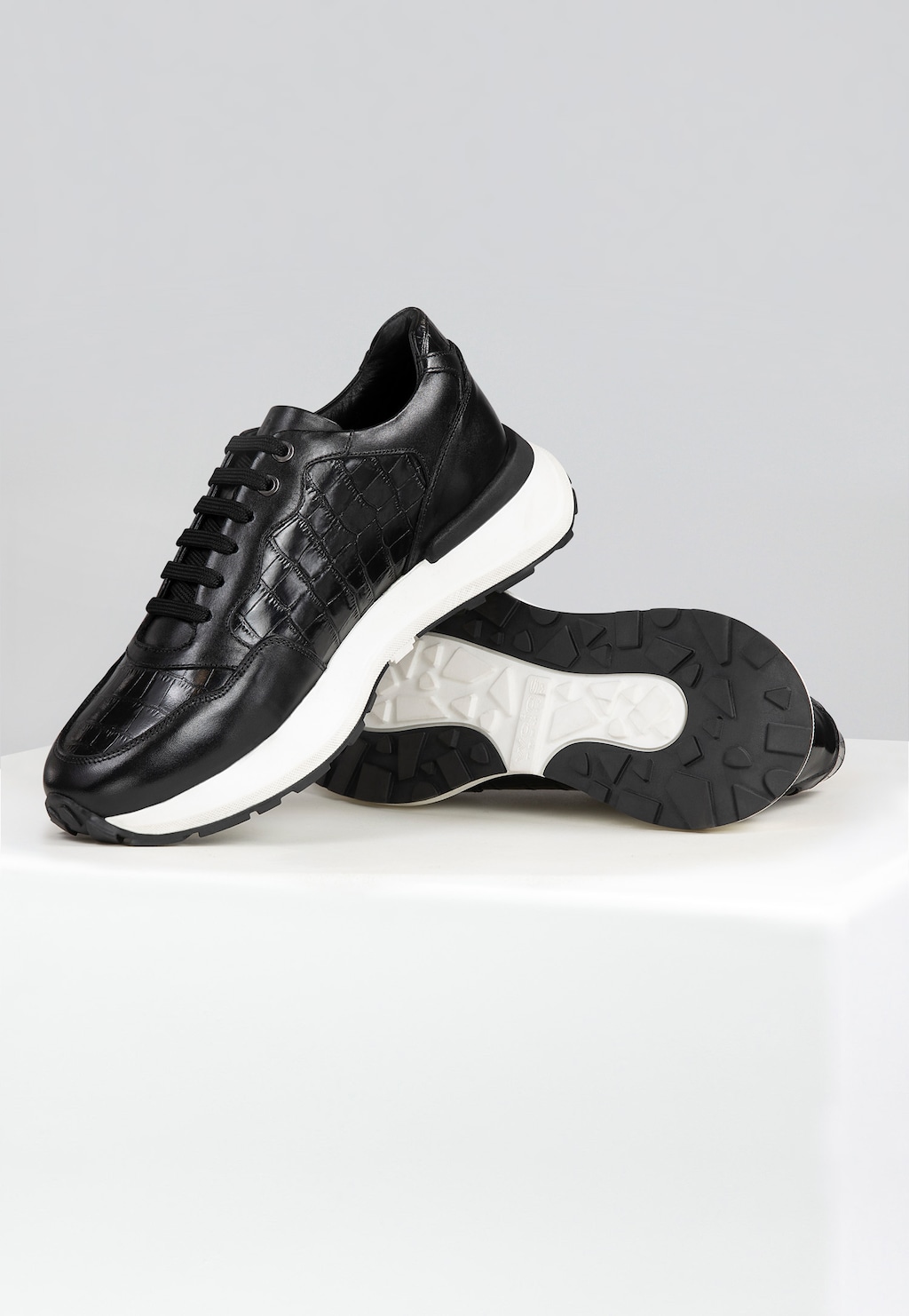 Černé pánské sneakersy PREMIUM s embosováním 10214-51 Widok 3