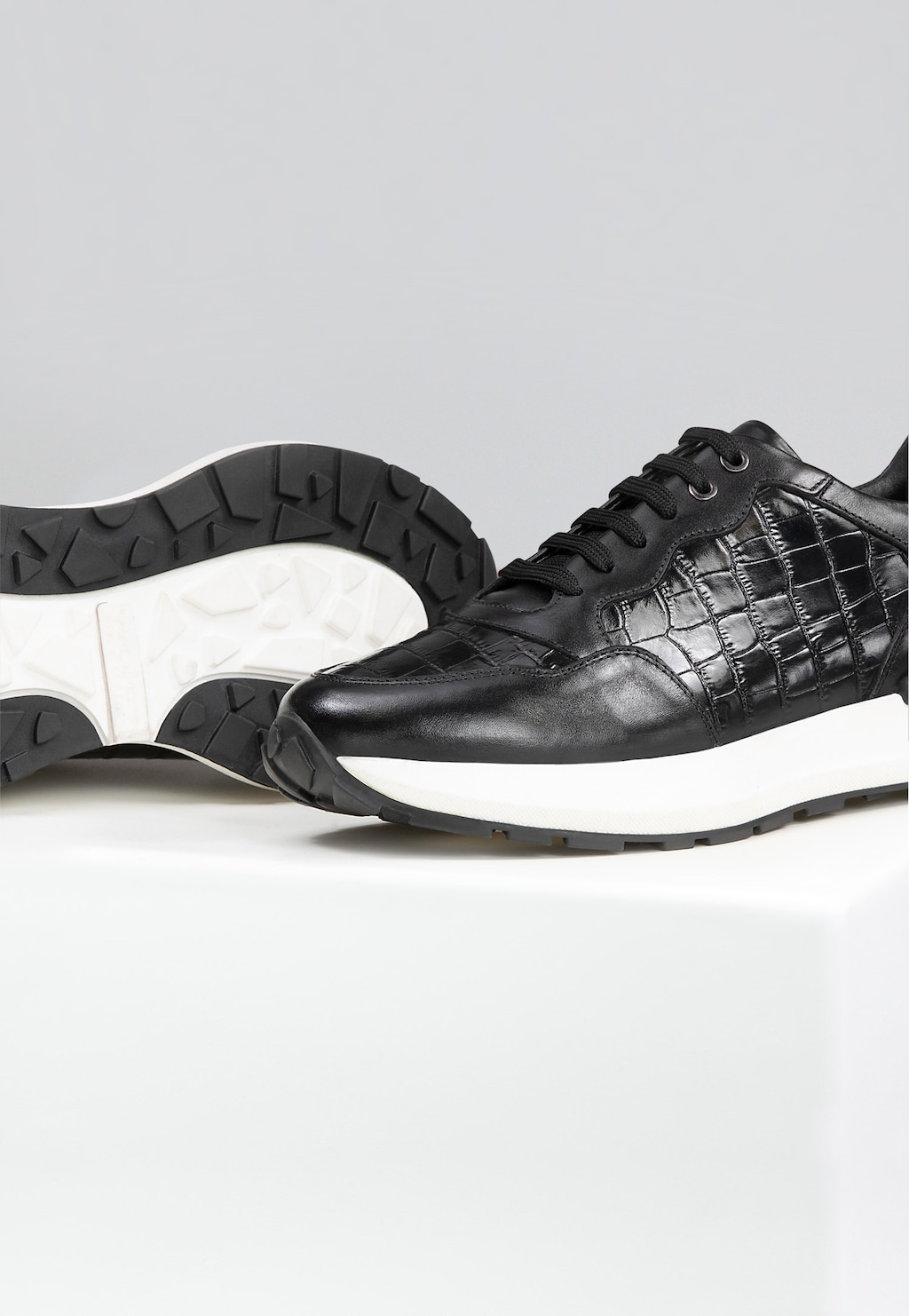 Černé pánské sneakersy PREMIUM s embosováním 10214-51 Widok 4