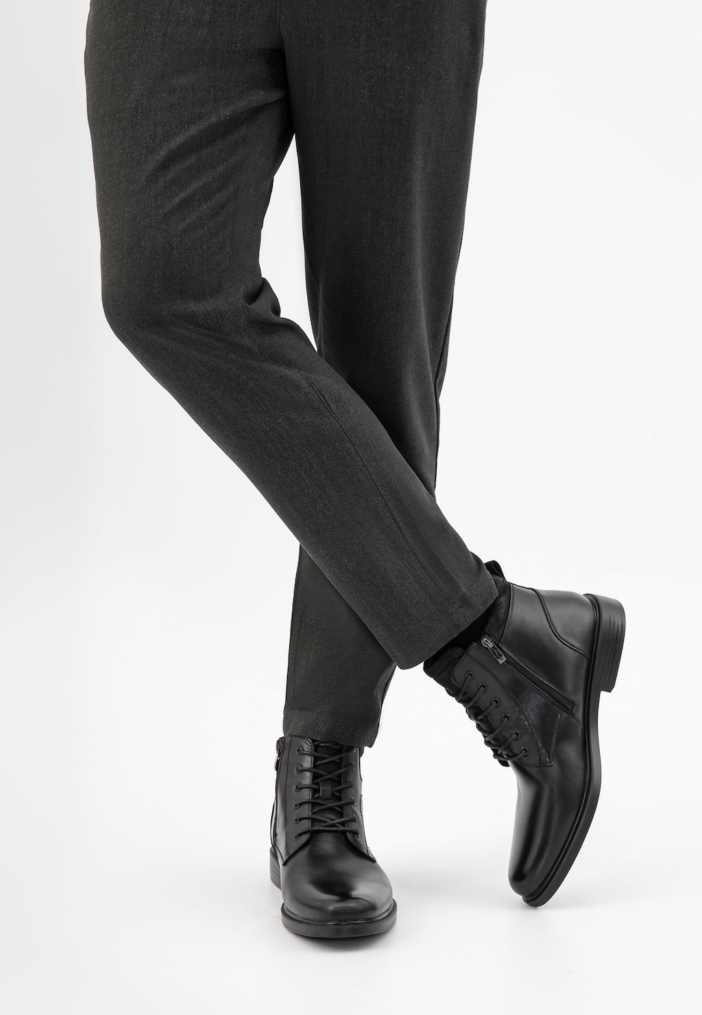 Čierne pánske topánky z hladkej kože a velúrovej kože 24050-71 Widok 8