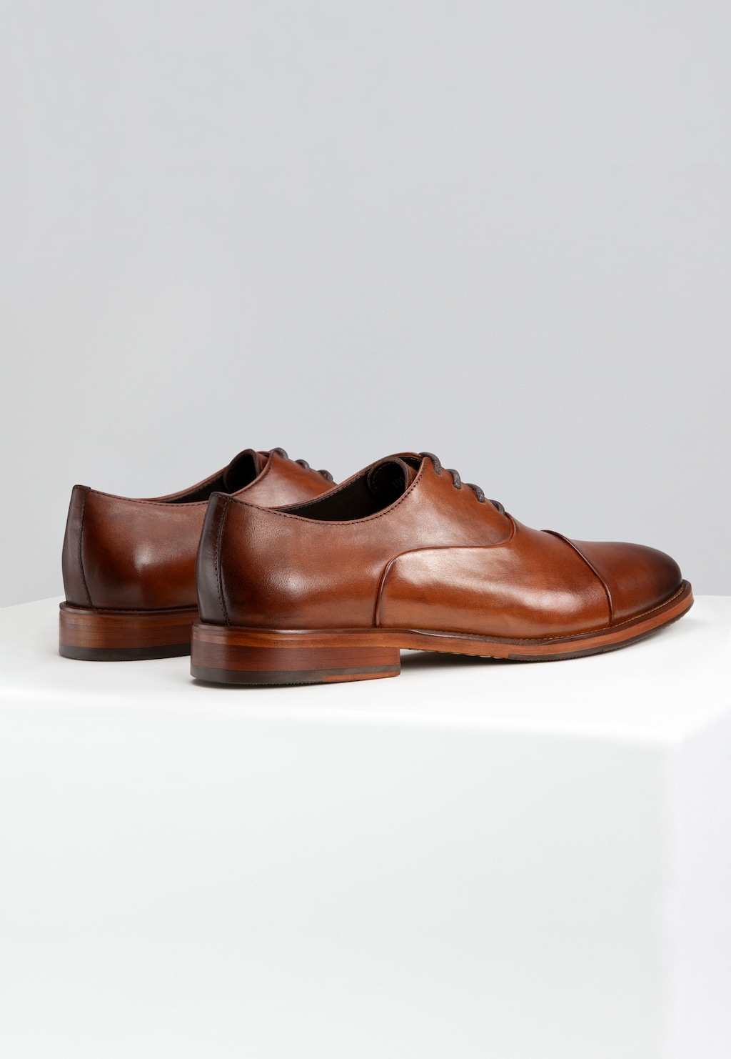 Klasické pánské společenské polobotky PREMIUM z hladké kůže 10187-52 Widok 2