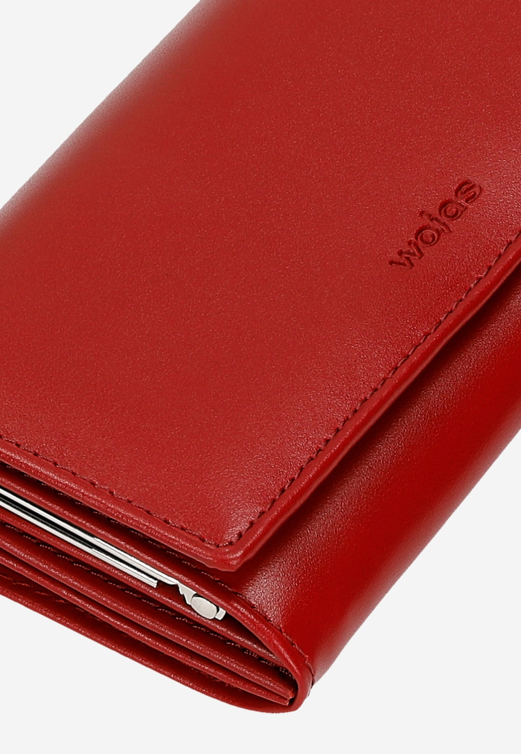 Elegancki czerwony skórzany portfel damski Wojas model 6937-75 z technologią RFID, ukazany z profilu. Widoczne wewnętrzne przegródki i metalowy zatrzask.