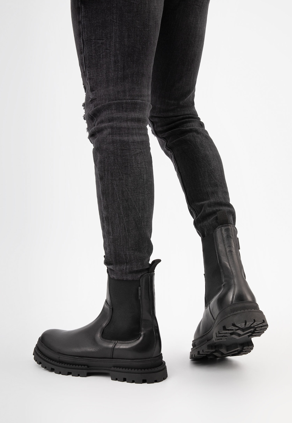 Čierne pánske chelsea topánky z čiernej hladkej kože 20018-51 Widok 7