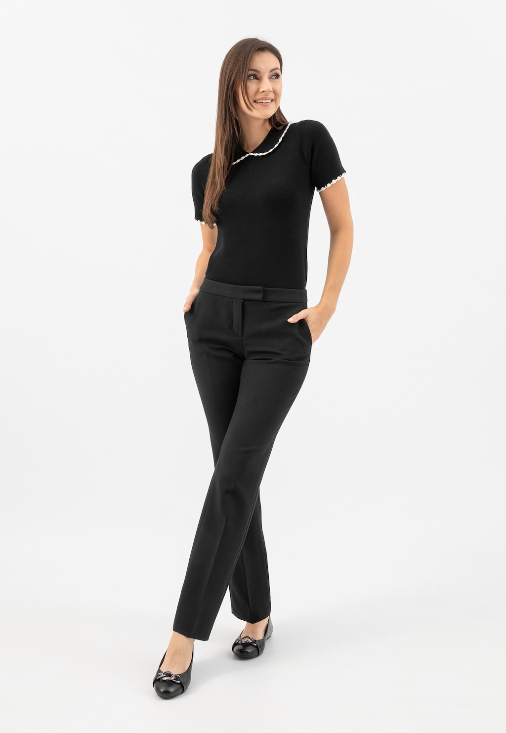 Čierne dámske balerínky s ozdobným retiazkom 44025-51 Widok 1