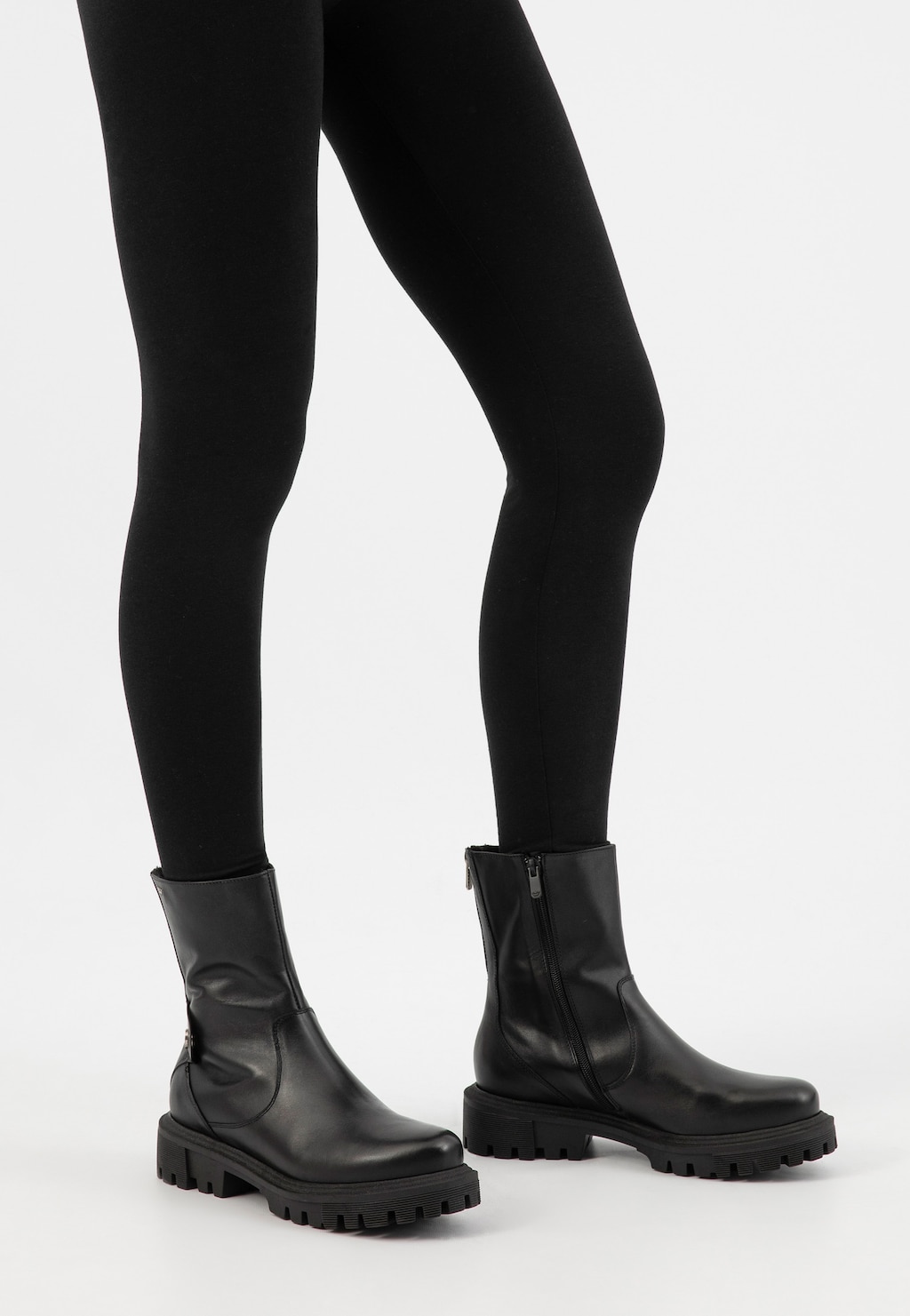 Černé dámské kožené boty 55267-51 Widok 8