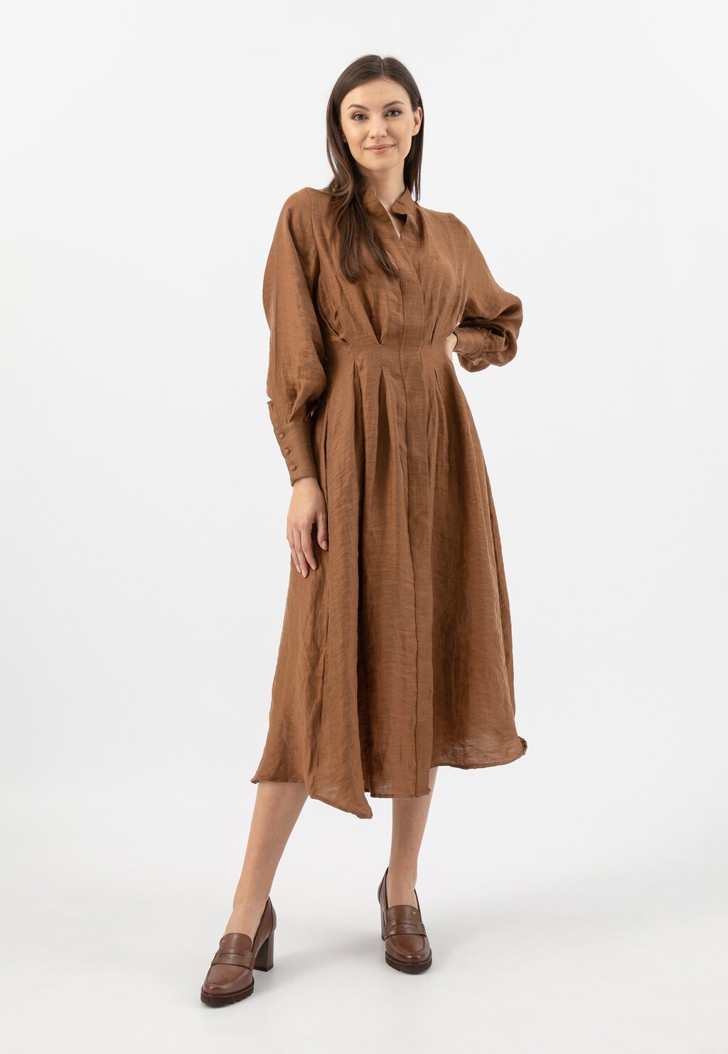 Hnědé mokasíny z lícové kůže na podpatku 46318-52 Widok 9