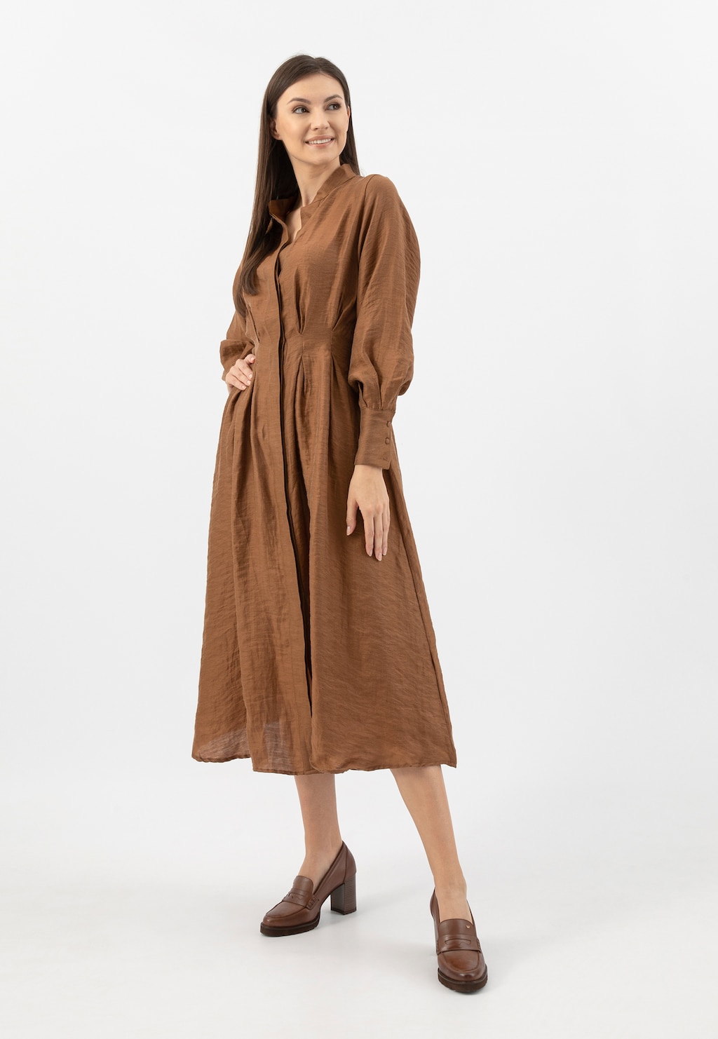 Hnědé mokasíny z lícové kůže na podpatku 46318-52 Widok 1