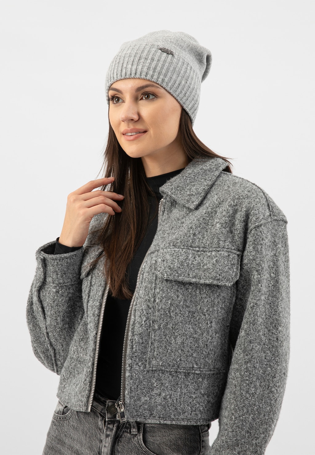 Trendy pletená popelavá zimní dámská čepice RELAKS R96027-80 Widok 6