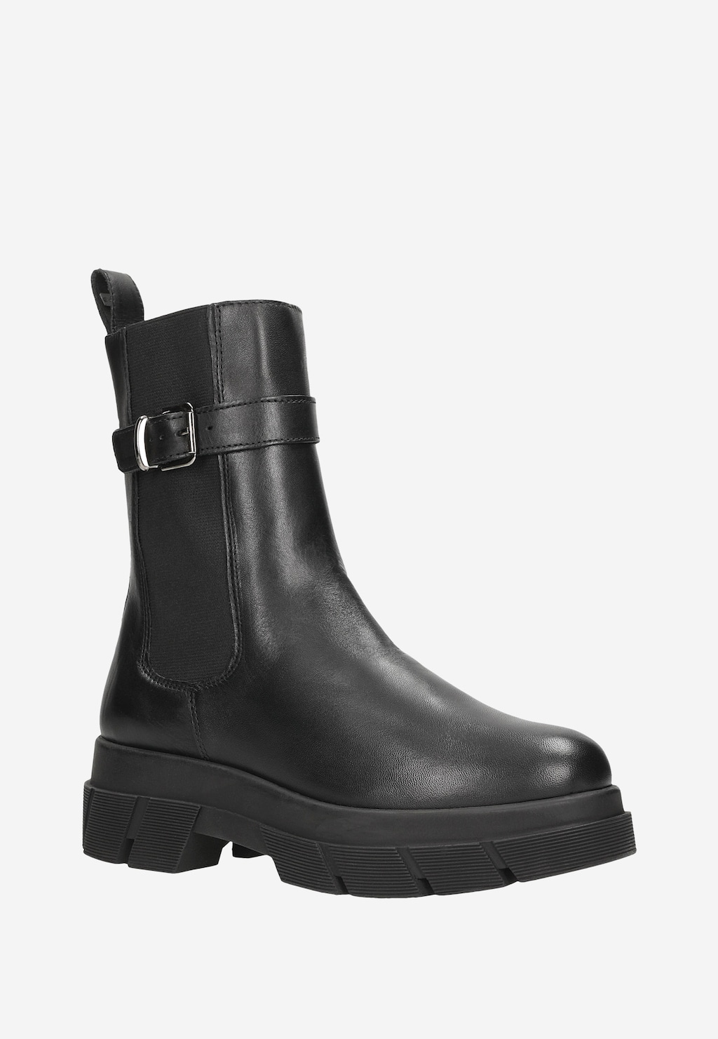 Czarne skórzane botki damskie Wojas 55189-51 z ozdobną klamerką, elastycznymi wstawkami po bokach i grubą, profilowaną podeszwą na platformie.