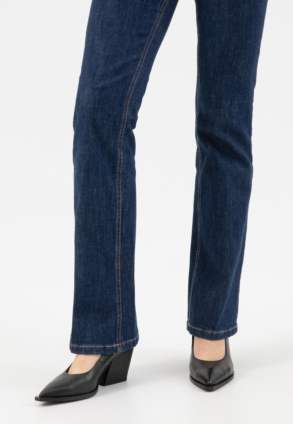 Čierne lodičky na podpätku v kovbojskom štýle 35153-51 Widok 7