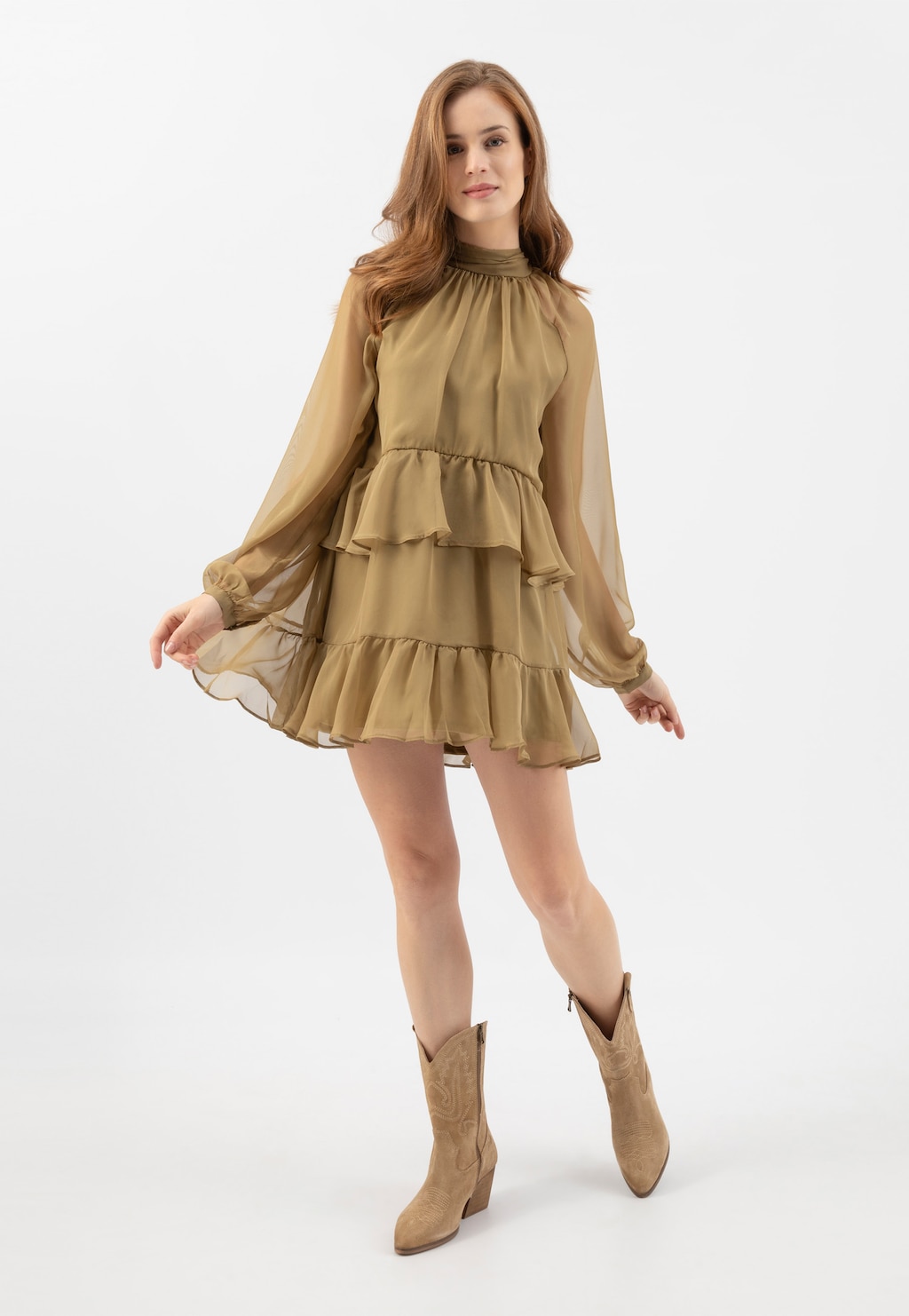 Beżowe botki typu kowbojki z ozdobnymi przeszyciami na cholewce 55194-64 Widok 1