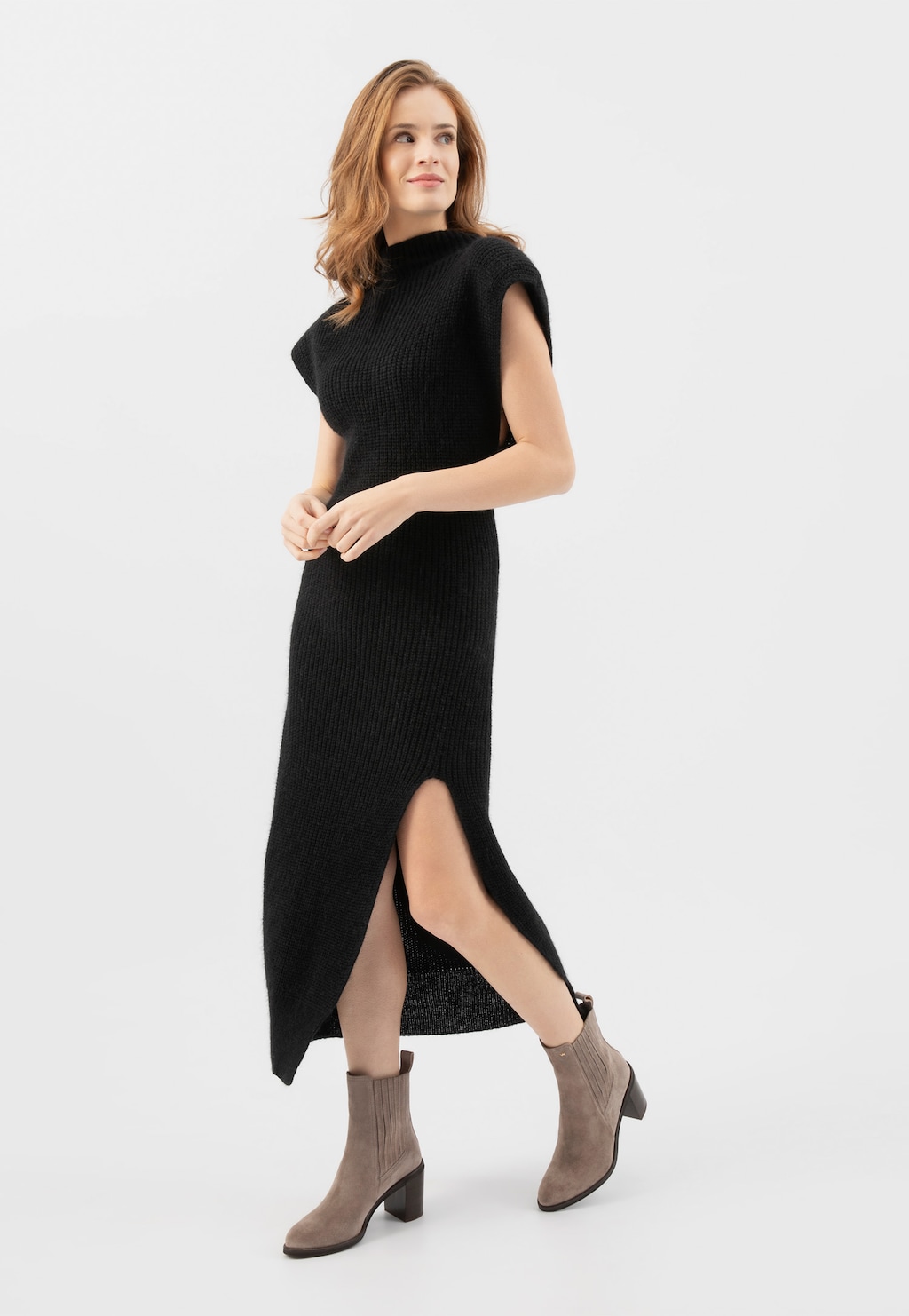 Tmavě béžové nazouvací kotníkové boty na podpatku 55256-62 Widok 1