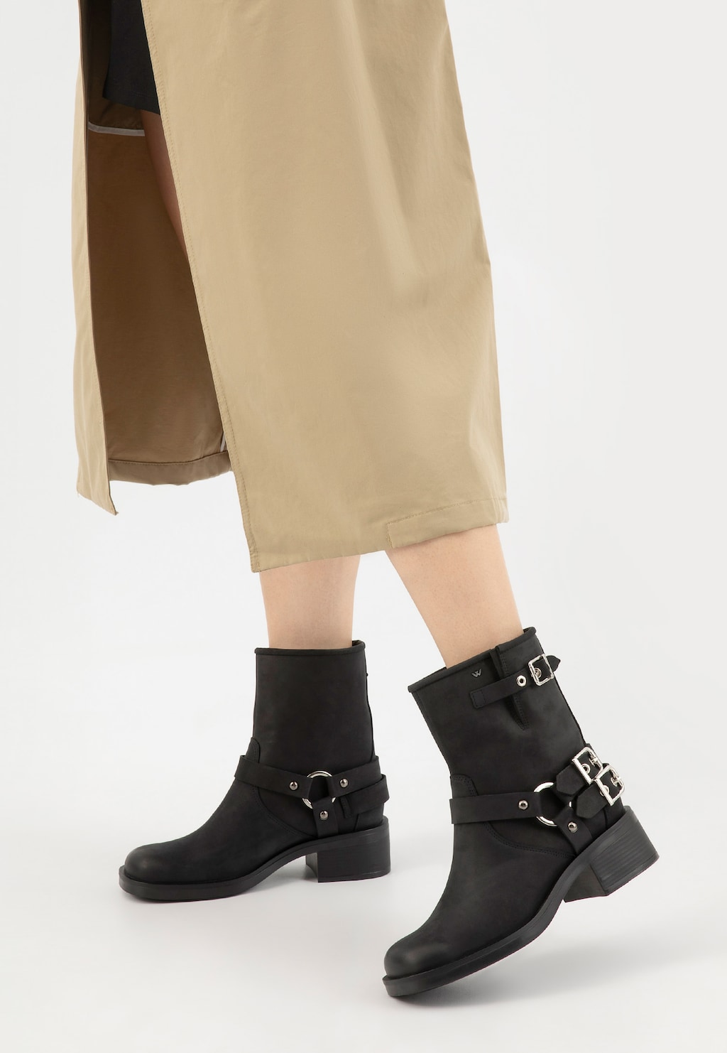 Černé kožené bikery s kovovými prvky 55270-91 Widok 7