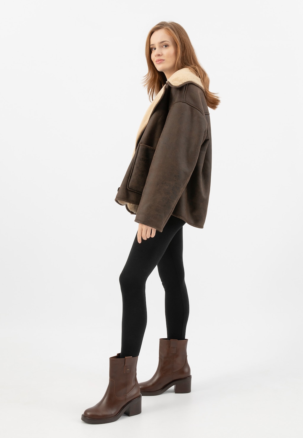 Hnědé kožené kotníkové boty na podpatku 55280-52 Widok 1